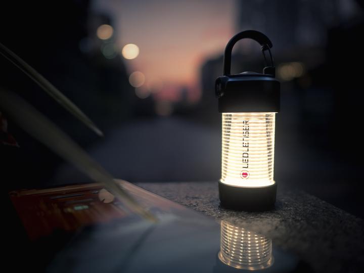 Actual product image Ledlenser ML4 Warm Light