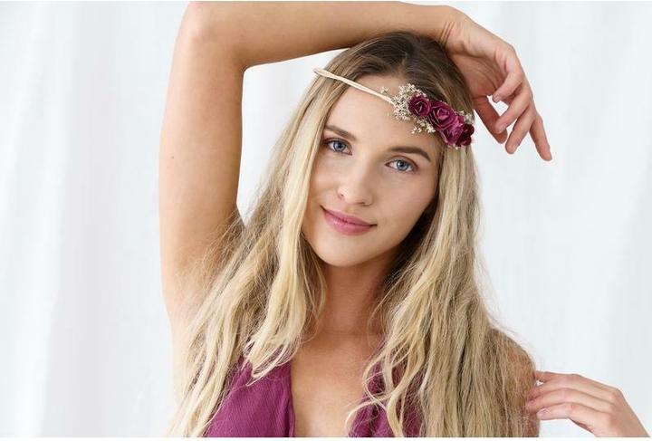 Image du produit Partydeco Accessoire de fête couronne de fleurs 18 cm, rouge vin
