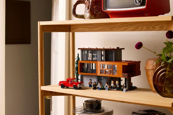 Produktbild LEGO Das Haus der Cullens aus Twilight (21354, LEGO Ideas, LEGO Seltene Sets)
