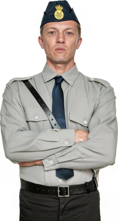 Actual product image Maskworld Pippi Langstrumpf – Kling & Klang Polizisten Kostüm (S)