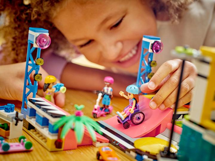 Actual product image LEGO Skatepark (41751, LEGO Friends)