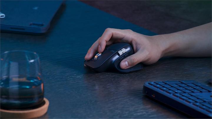 Actual product image Logitech MX Keys S Combo (CH, Wireless)