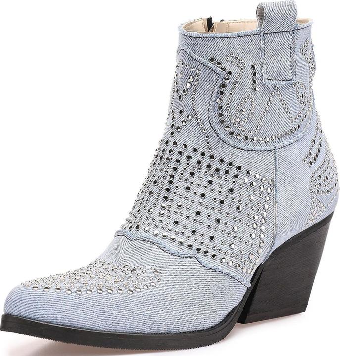 Inuovo Diese hochwertige Stiefelette von überzeugt mit zahlreichen modischen Details. Der zusätzlich