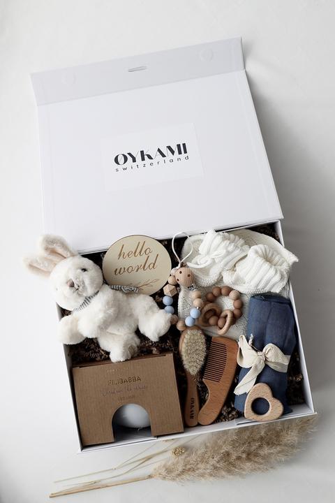 Produktbild Oykami Baby Geschenkbox Blau "Paris" Hase Weiss
