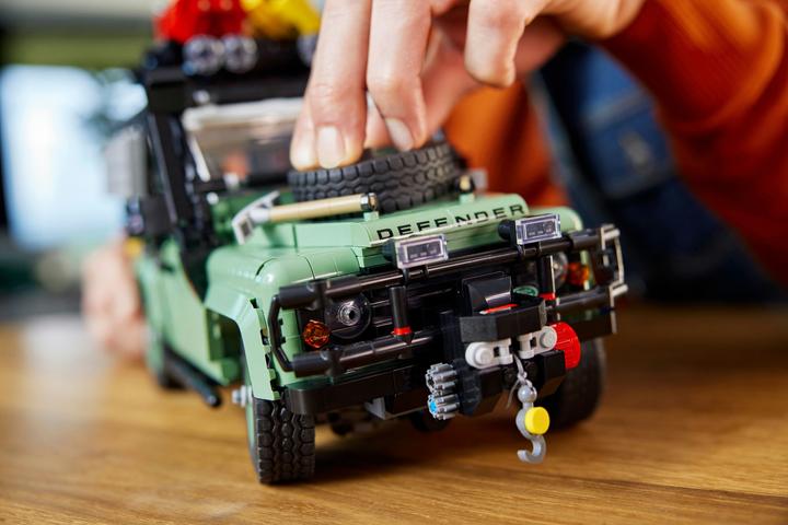 Immagine prodotto LEGO Icone classiche Land Rover Defender 90 10317 (10317, LEGO Icons, Set LEGO rari)