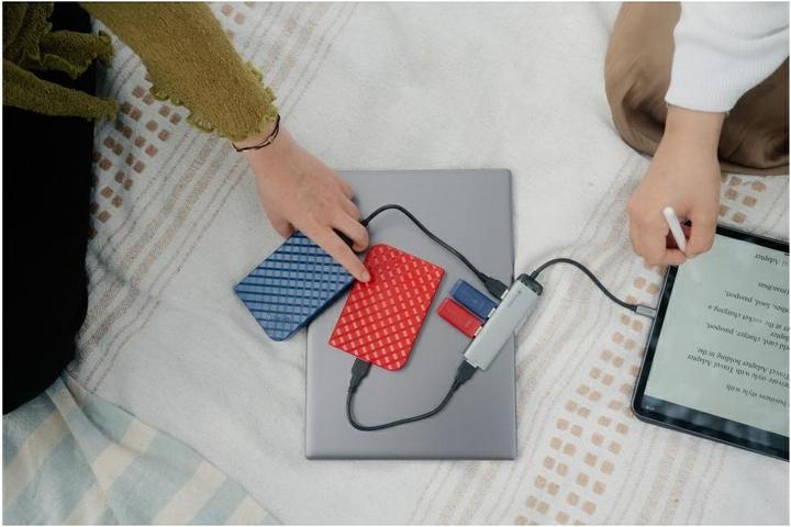 Produktbild Verbatim Multiport (USB-C, 4 Ports)