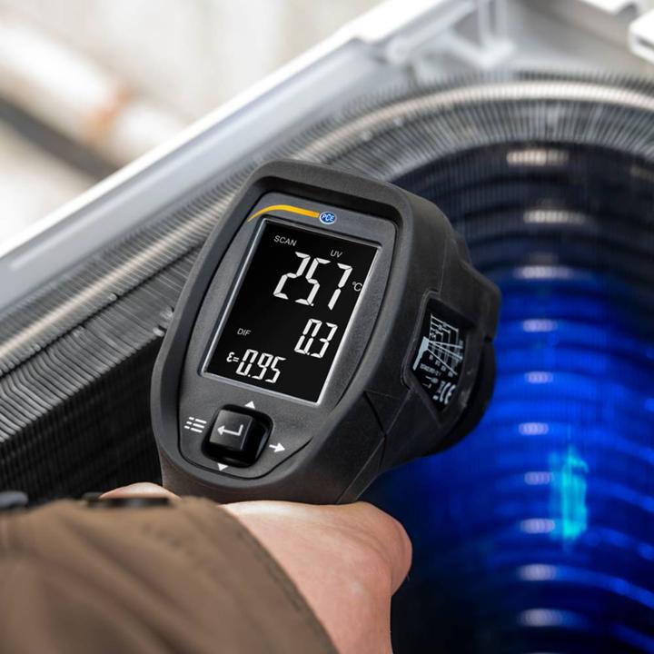 Actual product image PCE Instruments Digital thermometer