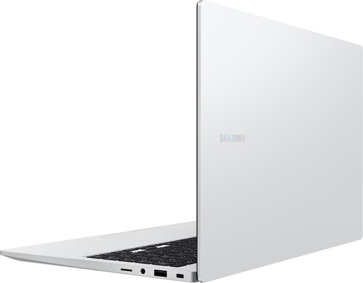 Actual product image Samsung Galaxy Book4 - 15.6 inch i5-120U 16 GB 512 GB W11H Platinum Silver (15.60", Intel Core 5 120U, 16 GB, 512 GB, DE)