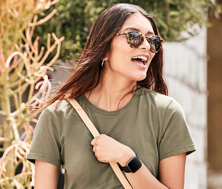 Produktbild Fitbit Versa 2 (40 mm)