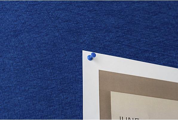 Produktbild eurokraft basic Pinnboard, Stoffbezug, blau, BxH 2000x1000 mm (Pinnwand, 2000 x 1000 mm)