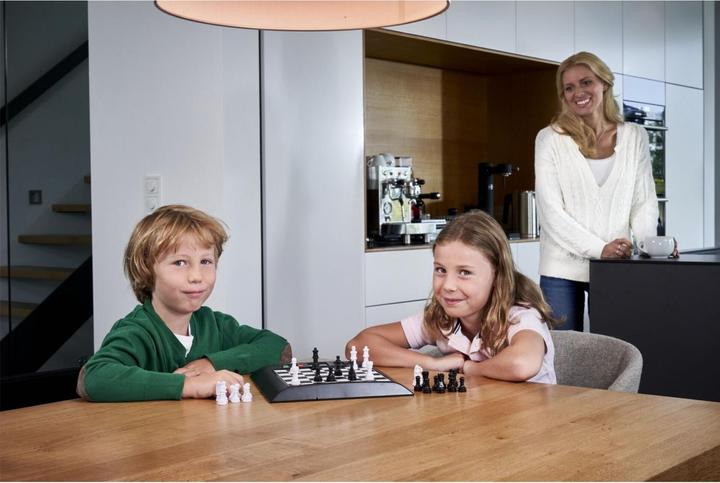 Produktbild Millennium Chess Genius Schachcomputer