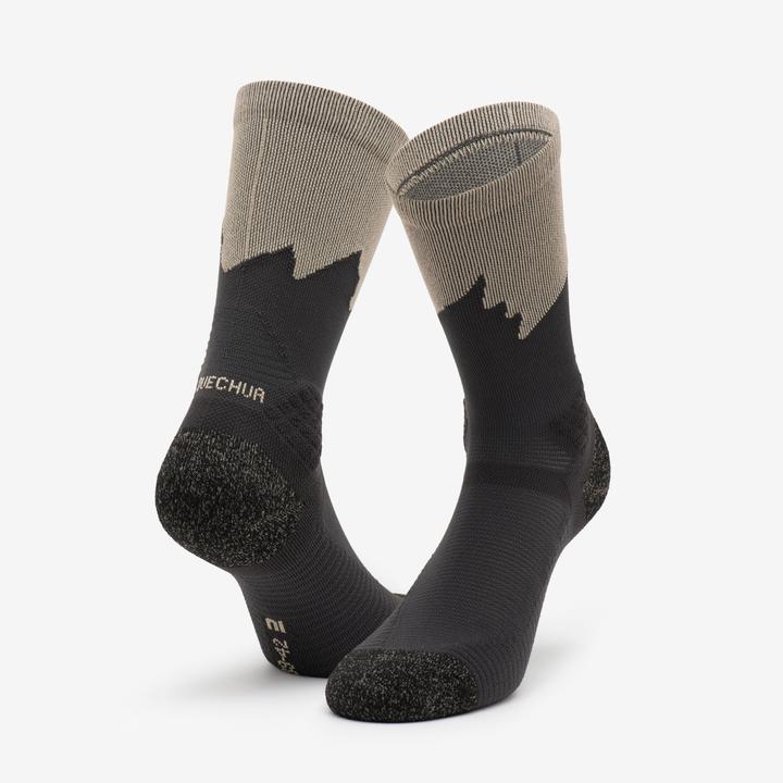 Actual product image Quechua Wandersocken hoch 2 Paar - Hike 500 Trendy khaki/grau (43, 46)