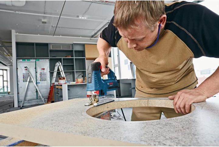 Produktbild Bosch Professional Stichsäge GST 160 BCE