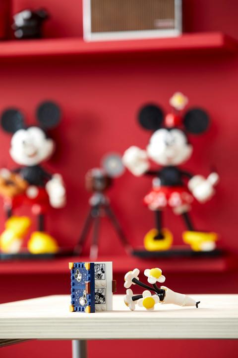 Immagine prodotto LEGO Topolino e Minnie Mouse (43179, LEGO Disney, Set LEGO rari)