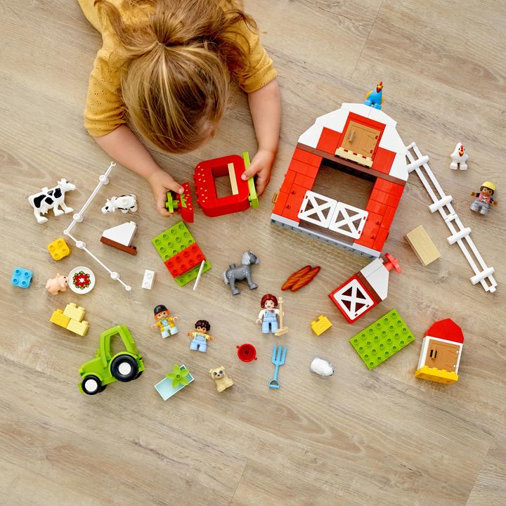 Actual product image LEGO Barn, tractor and animal care (10952)