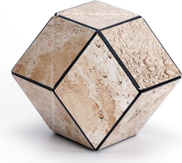 Actual product image Shashibo Cube Moon (Multilingual)