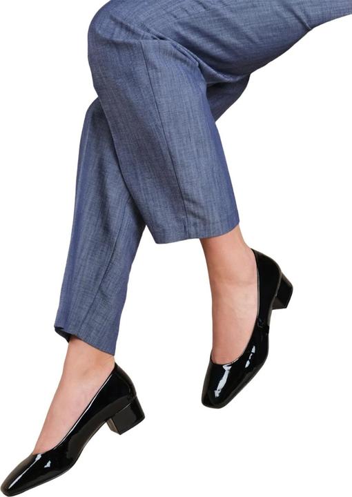 Actual product image Where's That From Womens/Ladies Seattle Wide Low Block Heel Court Shoes (39)