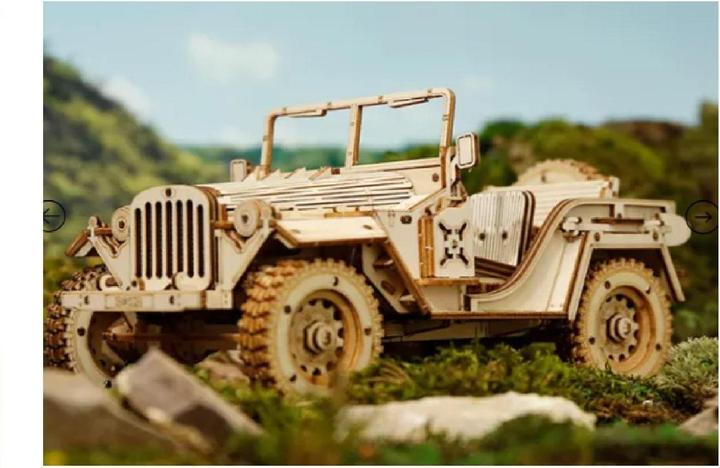Actual product image Rokr MC701 - Army Field Car (369 pieces)