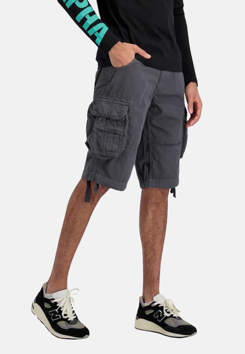 Actual product image Alpha Industries Jet Shorts - 81739 (W33)
