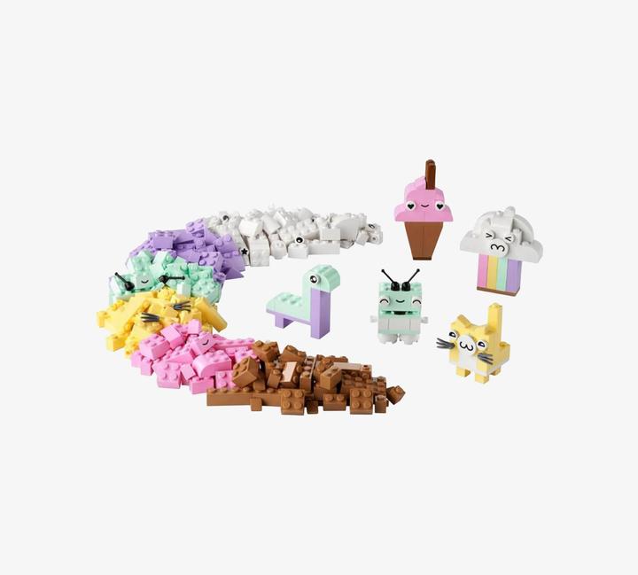 Actual product image LEGO 11028 Pastel Creative Construction Set (11028, LEGO Classic)