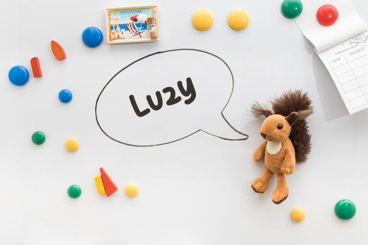 Immagine prodotto Schaffer -Ciondolo a forma di scoiattolo "Luzy (12 cm)