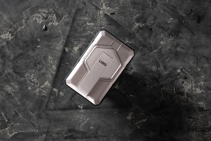 Produktbild UAG Rugged 10000mAh Battey Pack (10000 mAh, 10 W, 37 Wh)