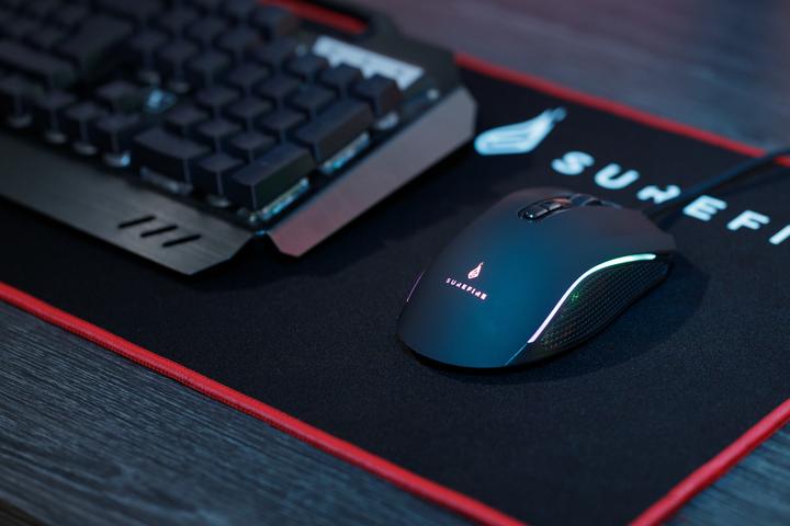 Image du produit SureFire Hawk Claw Souris de jeu 7 boutons avec RGB (Filaire)