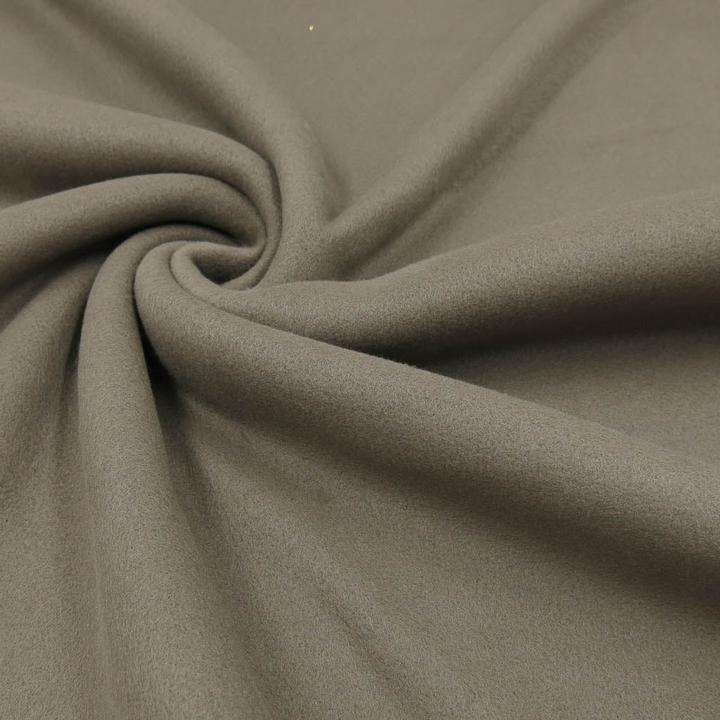 Marrone scuro-verde