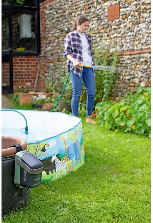 Produktbild Bosch Home & Garden GardenPump 18V-2000 (Regenfasspumpe)