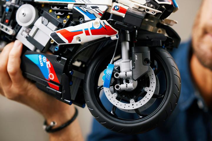 Produktbild LEGO BMW M 1000 RR (42130, LEGO Technic)