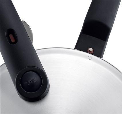 Produktbild Fissler Vitaquick Premium (26 cm, Dampfkochtopf, Edelstahl)
