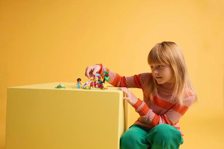 Actual product image LEGO Meerschweinchen Spielplatz (42640, LEGO Friends)