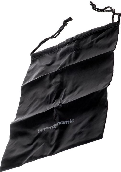 Actual product image Beyerdynamic DT 770 Pro Black Limited Edition (No noise cancelling, Cable)
