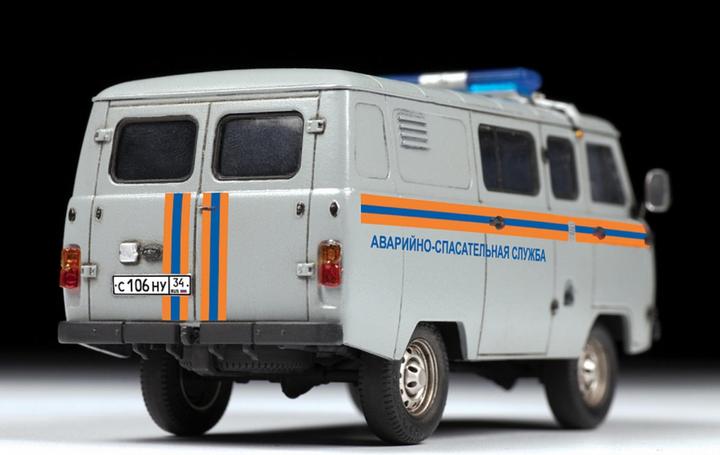 Actual product image 1:43 UAZ 3909 Emergency service
