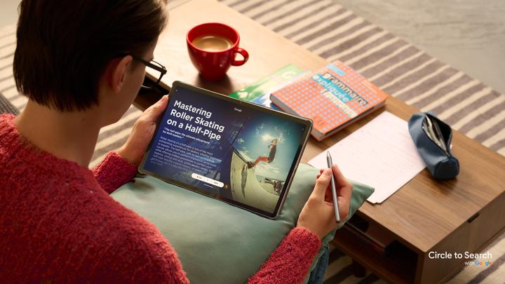Produktbild Lenovo Idea Tab Pro (nur WLAN, 12.70", 128 GB, Luna Grey)