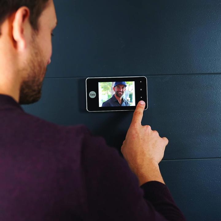 Immagine prodotto Yale Visore digitale per porte DDV 4500, display da 4", argento, incluso campanello e visione notturna (Digitale)