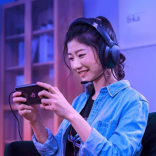 Produktbild ASUS ROG Strix Go Core (Kabelgebunden)