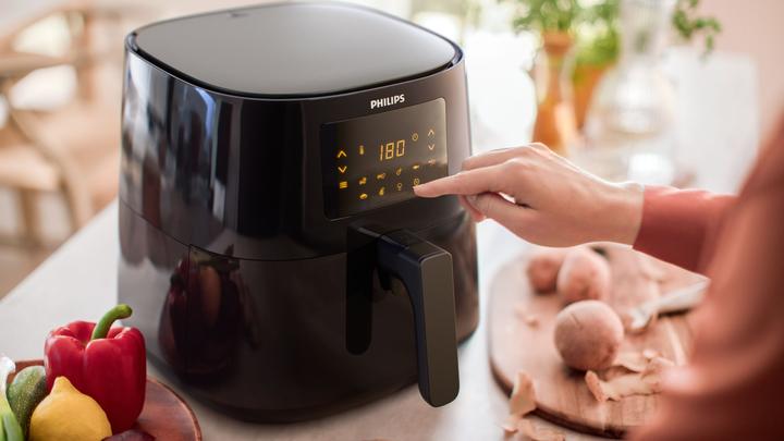 Actual product image Philips Airfryer HD9270/96
