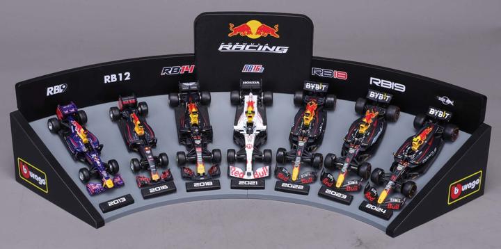 Actual product image Bburago F1 7er-Set Displaykurve Red Bull Racing 1/43