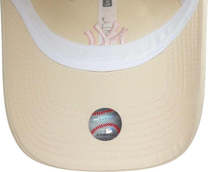 Actual product image New Era New York Yankees 9twenty women's baseball cap (One size)