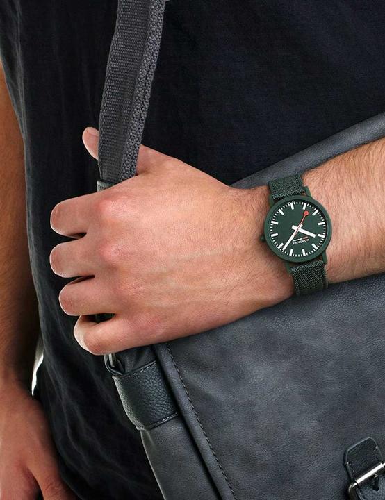 Actual product image Mondaine Essence (Analogue wristwatch, 41 mm)