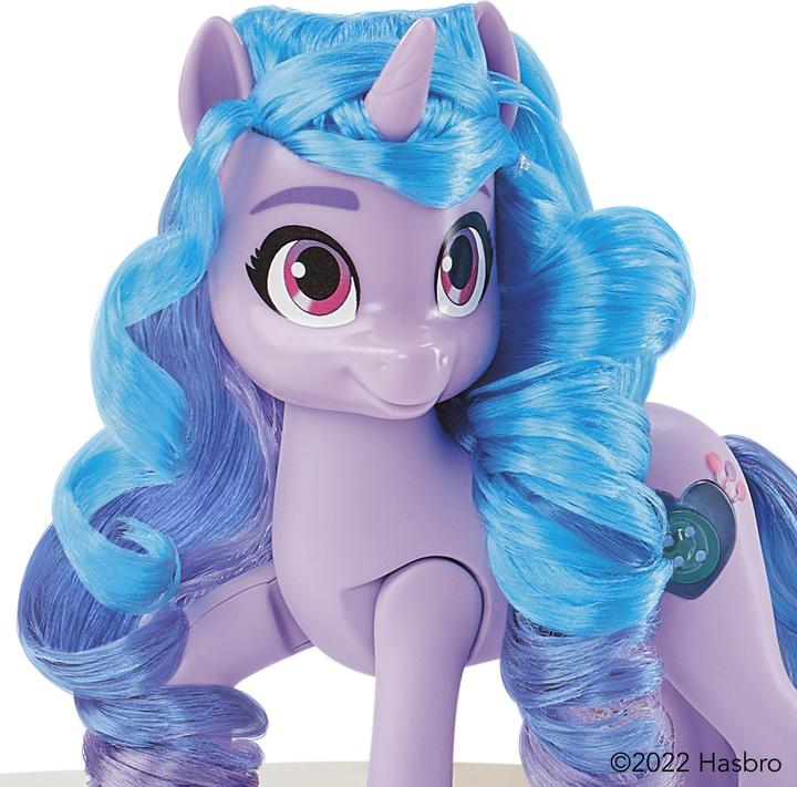 Actual product image My Little Pony Discover your pony sparkle Sparkle Fun Izzy Moonbow, 20 cm high pony for children, with