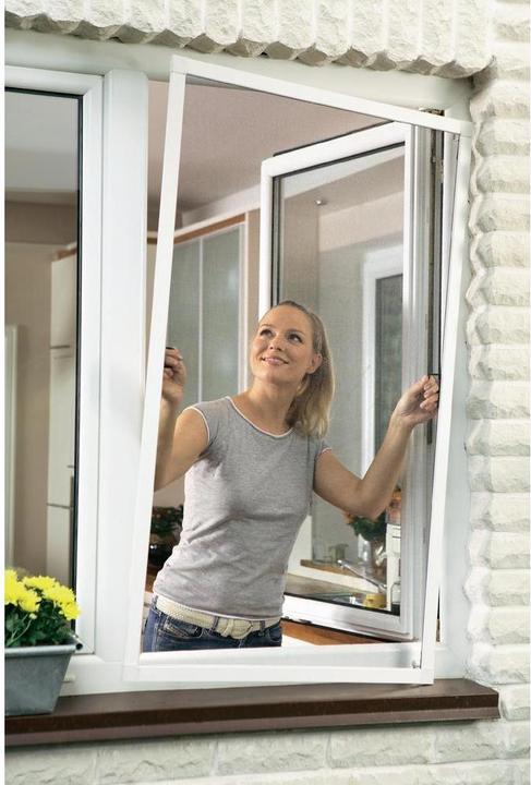 Produktbild tesa Insektenschutz Alu COMFORT für Fenster, mit Rahmen aus Aluminium, ohne Bohren (120 x 150 cm)