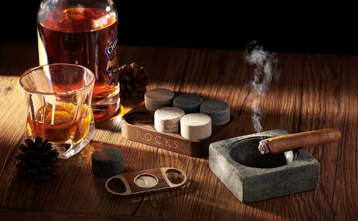 Image du produit Rocks Whiskey Chilling Stones Whisky Steine Geschenkset (Pierres à whisky)