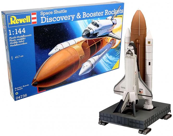 Actual product image Revell Space Shuttle Discovery and Booster Rockets