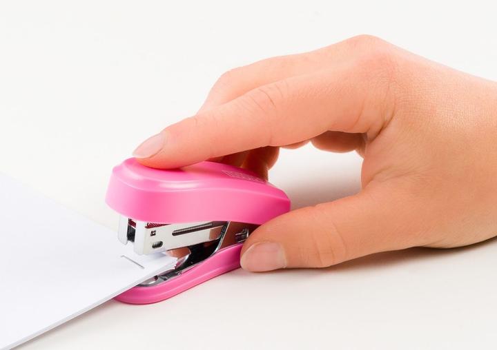 Actual product image Novus Stapler MINI Type designation of staples: 24/6 Stapling capacity: 12 sheets (80 g/m²) Material: (12 Sheets)