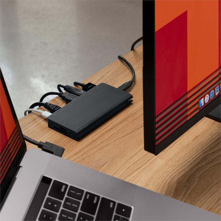 Actual product image TwelveSouth StayGo (USB-C, 8 Ports)