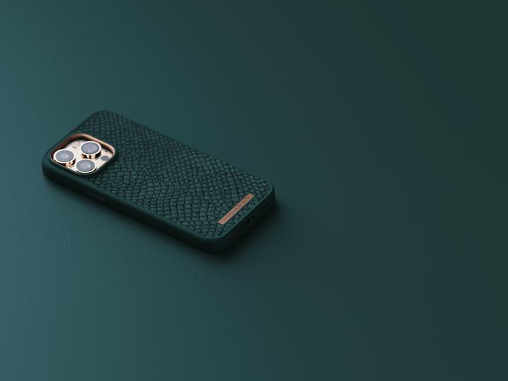 Produktbild Njord Hard-Cover Salm.Leather Magsafe Case green (Apple iPhone 14 Pro Max)