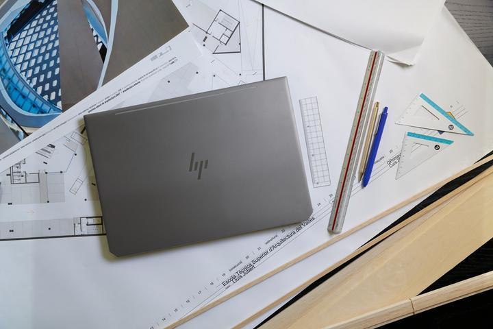 Actual product image HP ZBook Studio G5 Mobile Workstation (15.6-inch) Ultra HD Intel® Core™ i9 DDR4-SDRAM SSD NVIDIA (15.60", Intel Core i9-8950HK, 16 GB, 512 GB)
