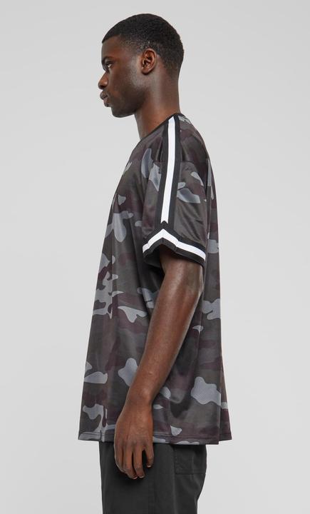 Actual product image Urban Classics Oversized Mesh AOP Tee - 142647 (XL)